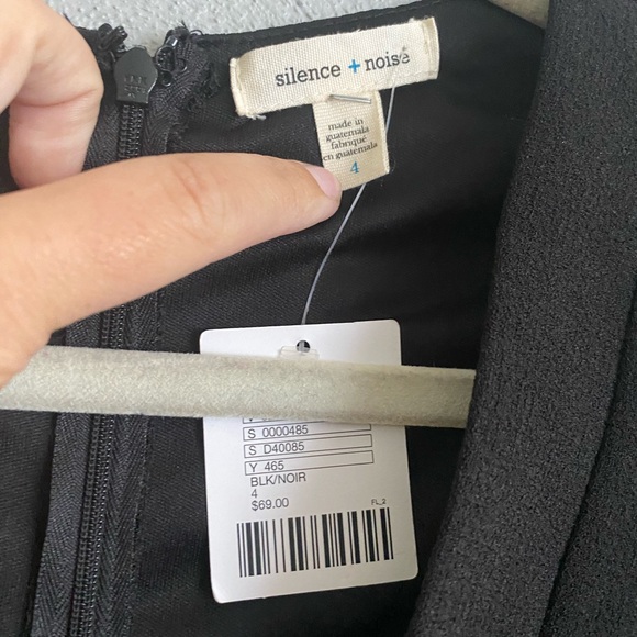 Urban Outfitters Romper Size 4 Lace Up Sleeveless Romper Black Silence + Noise - Picture 3 of 8